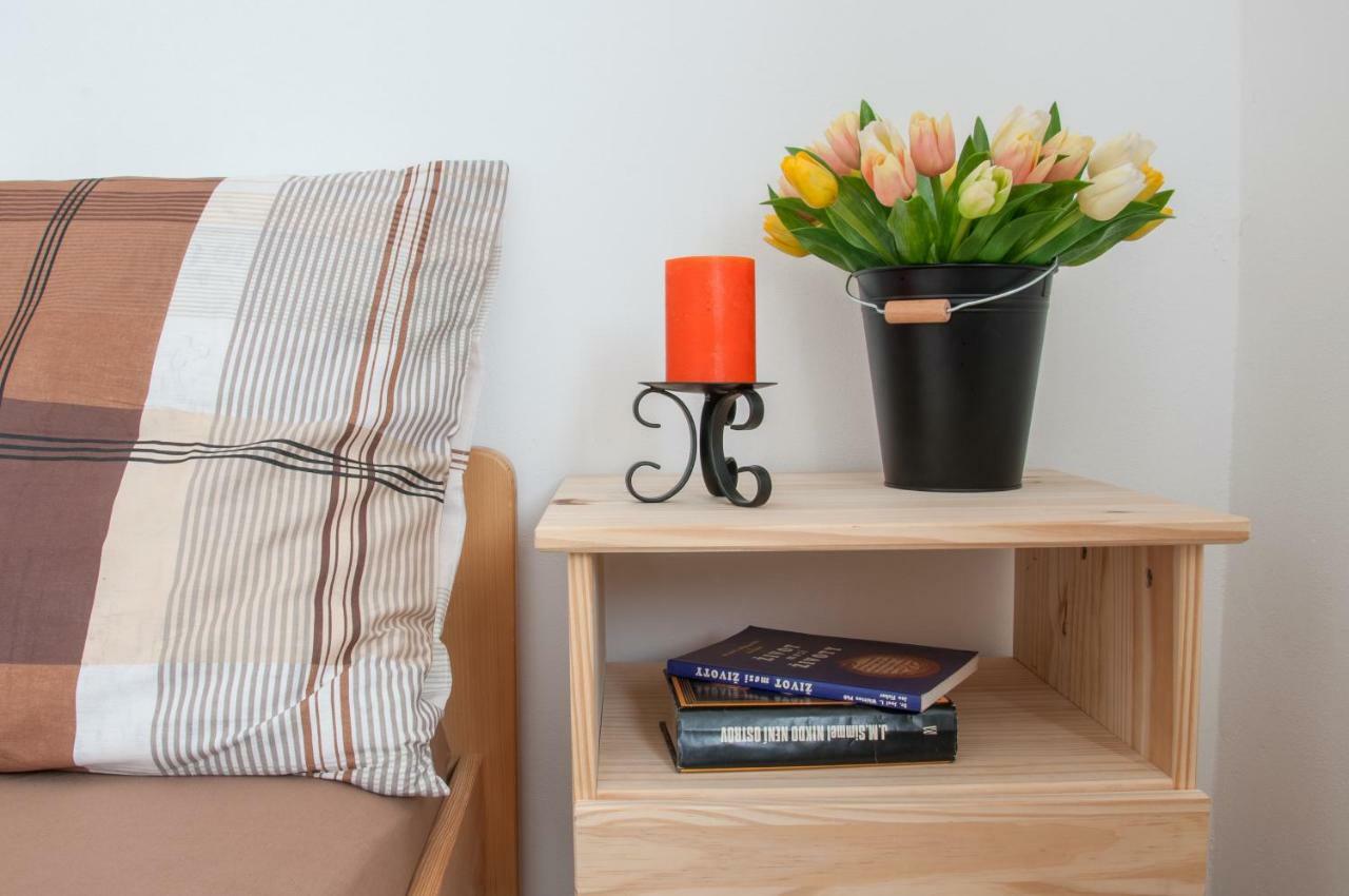 Apartman Zeleznice Apartment ภายนอก รูปภาพ