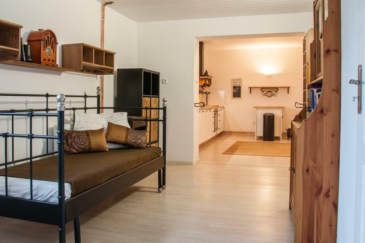 Apartman Zeleznice Apartment ภายนอก รูปภาพ