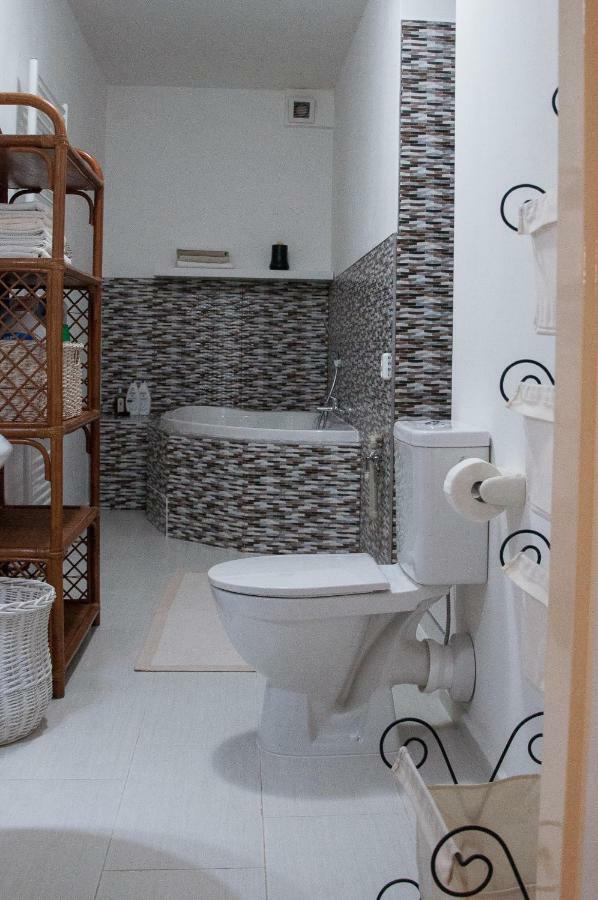 Apartman Zeleznice Apartment ภายนอก รูปภาพ