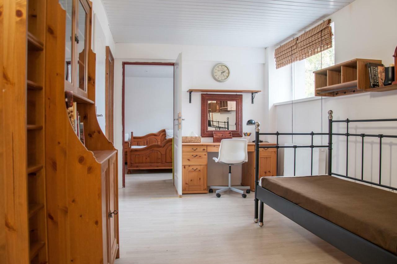 Apartman Zeleznice Apartment ภายนอก รูปภาพ
